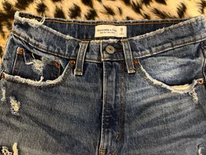 Abercrombie and fitch Jean shorts thumbnail 4