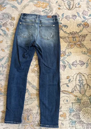 Boyfriend Jeans Judy Blue Distressed thumbnail 2