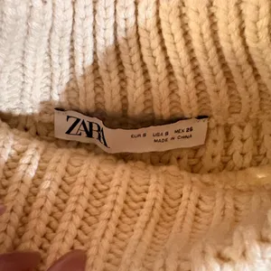 Zara chunky cable knit sweater thumbnail 2