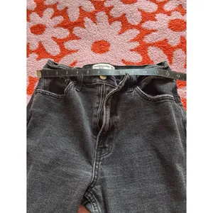 Abercrombie black high rise jeans thumbnail 5