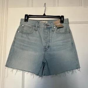 Madewell The Mom Jeans Raw Hem Denim Shorts Size 25 NWT thumbnail 3