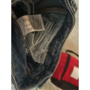 american eagle mom jeans thumbnail 2
