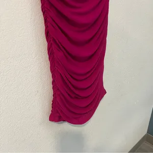 Privy Mesh Ruched Off The Shoulders Sweetheart‎ Mini Dress In Berry Size S thumbnail 5