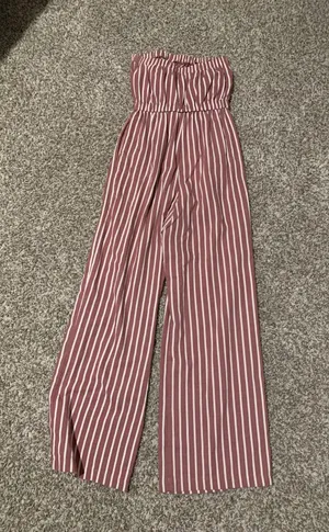 Boutique Jumpsuit Size M thumbnail 5