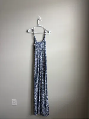 Women’s Cynthia Rowley blue and white maxi dress, size small thumbnail 4