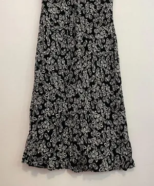 ANN TAYLOR LOFT Black White Rose Floral Print V-Neck Sleeveless Midi Shift Dress thumbnail 3