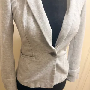 Express Light Grey Fitted Single Button Blazer Size XS - NWOT thumbnail 2