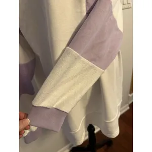 Rugby Sweatshirt Oversized White & Purple Light Size Large Women’s Runs Big!! thumbnail 3