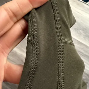 lululemon Olive Green High-Rise Leggings 28”Align Tights Size 14 thumbnail 6