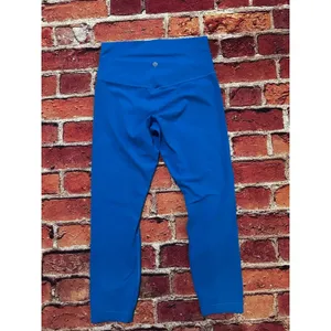 Lululemon leggings a size 8 thumbnail 6