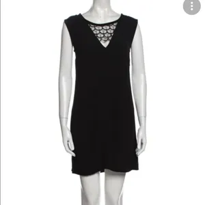 Sandro Paris Black Sleeveless Lace Cutouts Mini Shift Dress Womens 2 Formal thumbnail 3