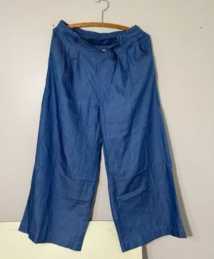 Hayden Los Angeles Wide-Leg Capri Pants in Blue thumbnail 1