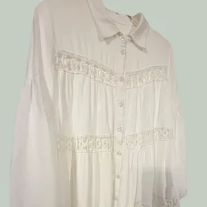 Boho White Tiered Button‎ Down Tunic Crochet Lace Bell Sleeve Top thumbnail 4
