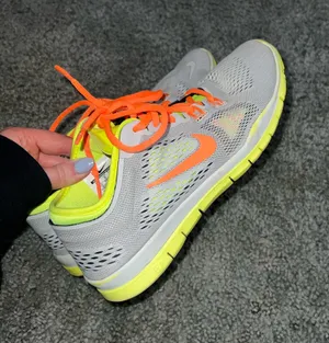 Nike Shoes thumbnail 1