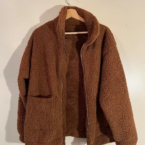 Brown Sherpa Jacket Size L thumbnail 2
