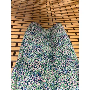 Banana Republic Blue Floral Cami‎ Size Large Petite thumbnail 4
