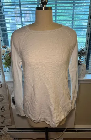 L.L. Bean Women's White Knit Long-Sleeve Top thumbnail 1