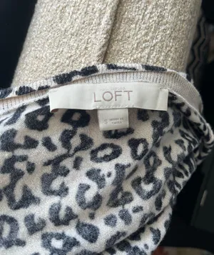 Loft Leopard Cardigan 🐆 thumbnail 3