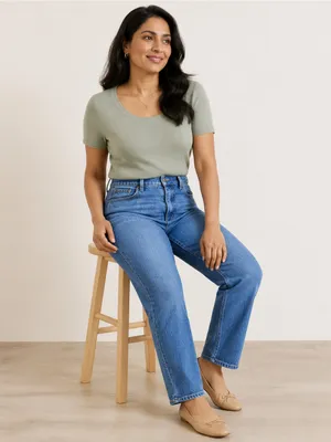 Time and Tru Women’s Straight-Leg Jeans in Medium Blue thumbnail 4