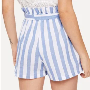 ✨ Self Belted Frill Waist Stripe Shorts✨ Blue Size L thumbnail 4