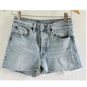Levi’s 501 Cutoff Denim Shorts Light Wash Button Fly Raw Hem S thumbnail 2