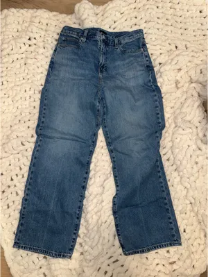Denim Jeans Uniqlo Straight Leg women’s thumbnail 1