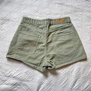 Cotton On Green Denim High Rise Mom Shorts thumbnail 5
