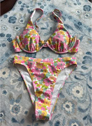 SheIn Bikini set thumbnail 1