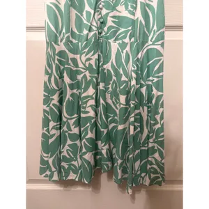 VICI Green White Tropical Leaf Print Midi Dress M Rayon Linen Front Slit Resort thumbnail 5