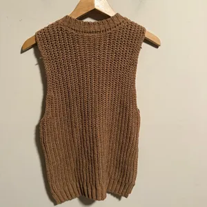 Abercrombie & Fitch Easy Shaker Sweater Tank Brown- Size Small thumbnail 4