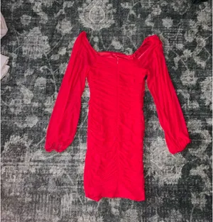 Red dress thumbnail 2