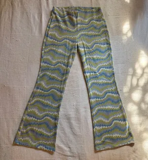 Urban Outfitters Bryn Pull-On Knit Flare Pant thumbnail 3