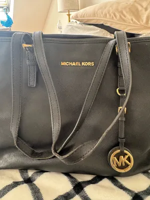 Michael Kors Large Black Tote thumbnail 2