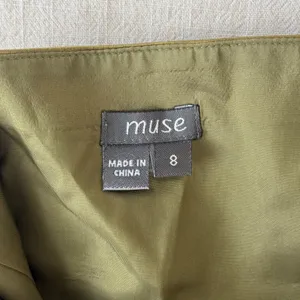 Muse 2 Piece Pant Set Womens 8 Green 100% Silk Beaded Embroidered Crop Top Pants thumbnail 4