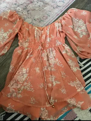 Selfie Leslie floral romper‎ size M thumbnail 6