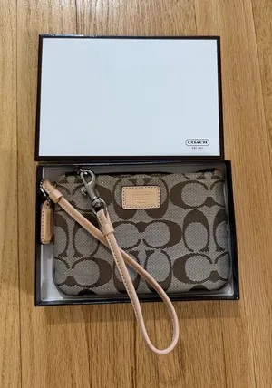 BNIP Vintage Coach 2002 Signature C Wristlet thumbnail 1