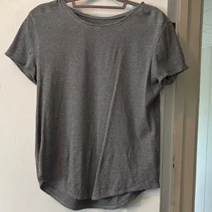 lululemon waffle knit Short Sleeve thumbnail 1