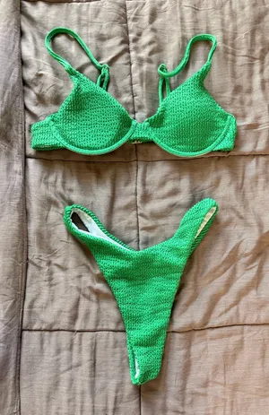 Swimsuit Green Size M thumbnail 1