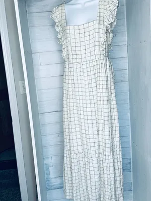 Evereve Window Pane Maxi Checkered Cream and Navy Sleeveless Dress Size Small thumbnail 2