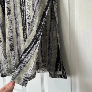 Mystree Sleeveless Watercolor Print Top - Size M thumbnail 6