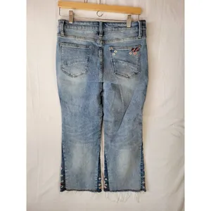 John Mark Jeans Sz 8Floral Embroidery Cropped Stretch Boho Retro Hippie Artsy thumbnail 3