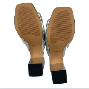 Lisa Vicky Silver Metallic "Very Vicky" Cushion Women's Size 9M Mules Block Heel thumbnail 7
