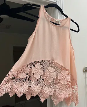 Gianni Bini size medium pale pink top thumbnail 1