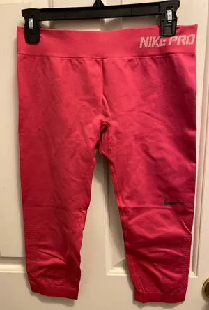 Nike Pro Dri Fit Women's Size Large Pink Compression Pants Capri thumbnail 1