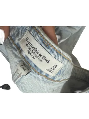 ABERCROMBIE & FITCH Curve Love Light Distressed High Rise 90s Relaxed Jean Sz 20 thumbnail 9