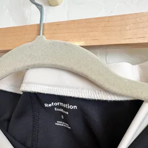 Reformation | Adelina Ecomove Athletic Two-Piece Set in Black & White size Small thumbnail 11
