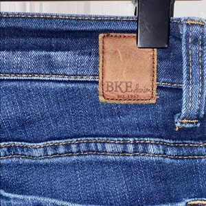 BKE Stella Mid-Rise Ankle Skinny Jeans Size 26 thumbnail 10