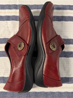 Clarks Artisan Red Leather Mary Jane Comfort Shoes Women’s 9.5M thumbnail 5