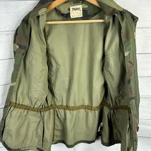 TNA Aritzia Womens size Small Camo Utility Jacket Green Adjustable Waist thumbnail 14