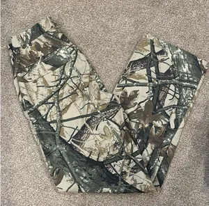 Pretty Little Thing Camo Pants thumbnail 1